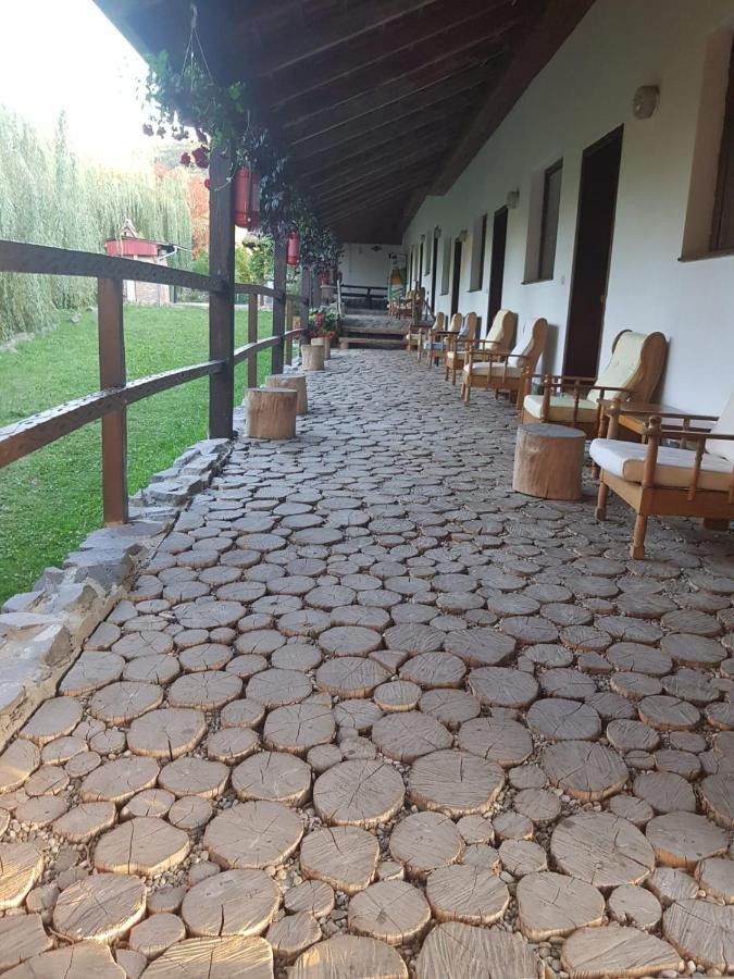 Vila Sura Razoare Sighisoara Bagian luar foto